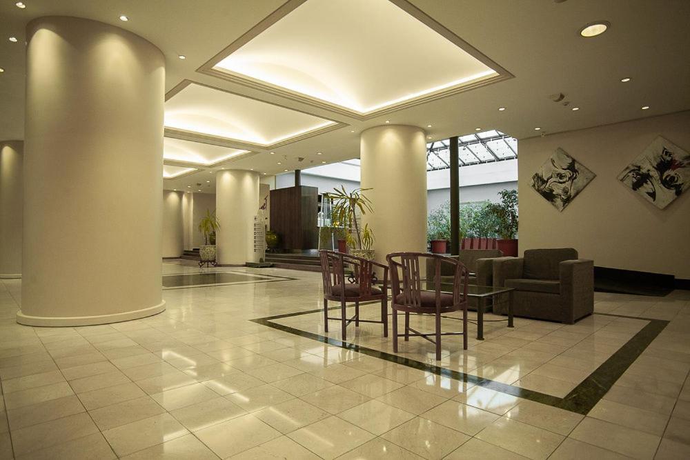 קומודורו ריבהדאביה Austral Plaza Hotel מראה חיצוני תמונה