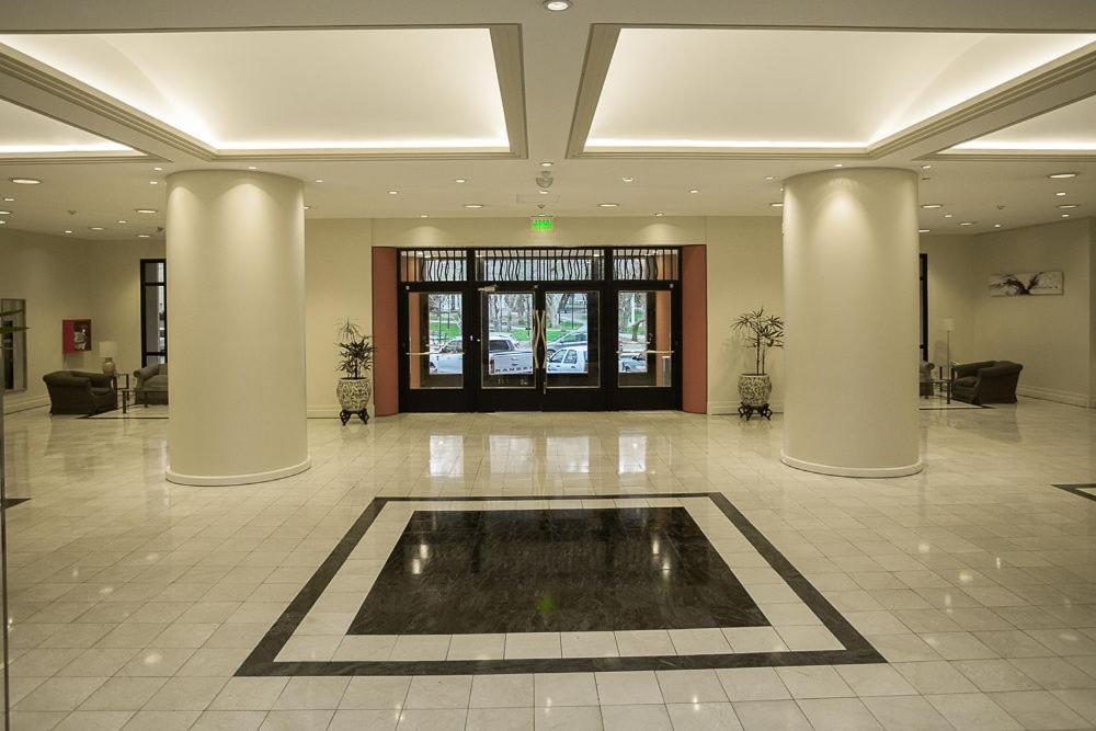 קומודורו ריבהדאביה Austral Plaza Hotel מראה חיצוני תמונה