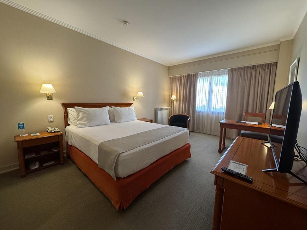 קומודורו ריבהדאביה Austral Plaza Hotel מראה חיצוני תמונה