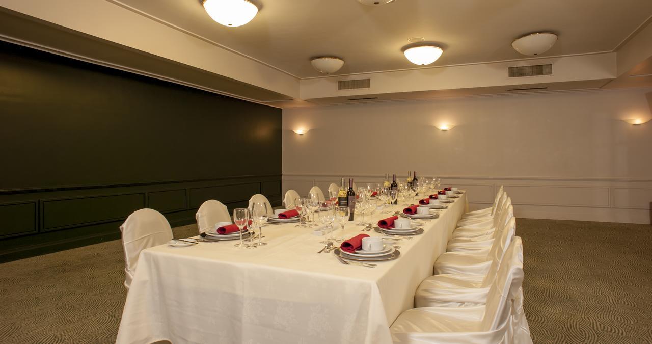 קומודורו ריבהדאביה Austral Plaza Hotel מראה חיצוני תמונה