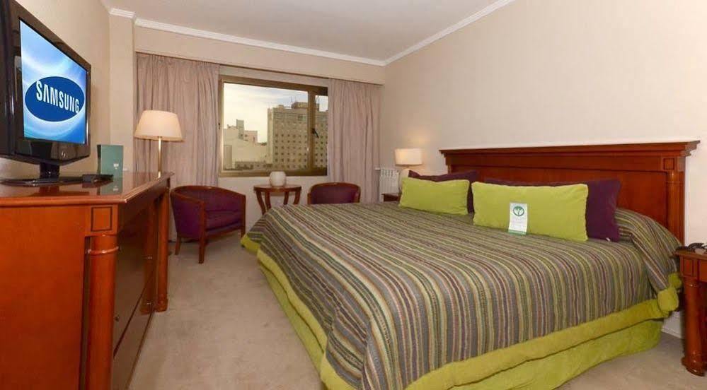 קומודורו ריבהדאביה Austral Plaza Hotel מראה חיצוני תמונה
