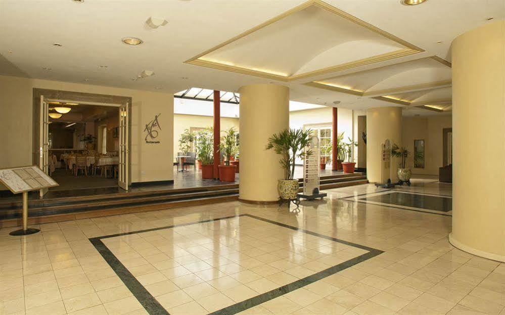 קומודורו ריבהדאביה Austral Plaza Hotel מראה חיצוני תמונה